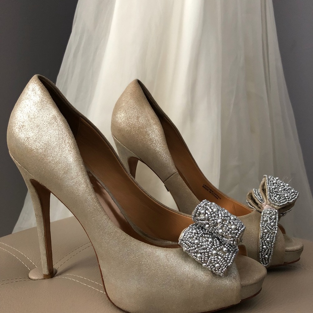 size 9.5 badgley mischka high heels - Picture 1 of 5